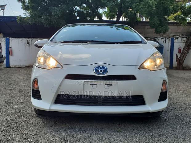 Toyota Aqua 2013 White