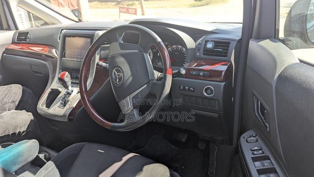 Toyota Vellfire 2008 Black