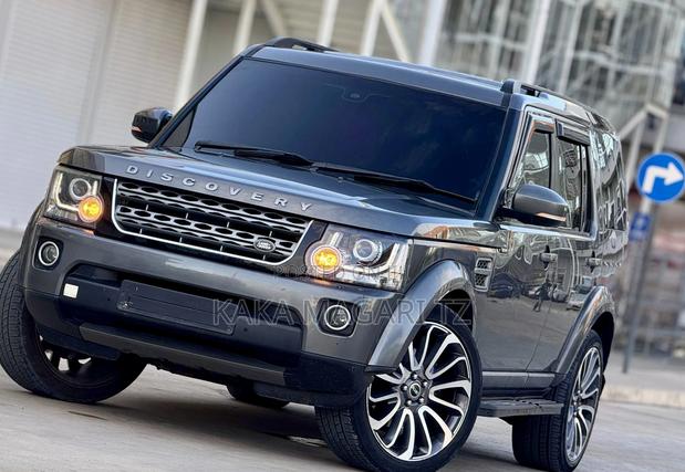 Land Rover Discovery 2014 Gray