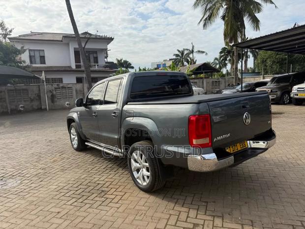 Volkswagen Amarok 2019 Gray