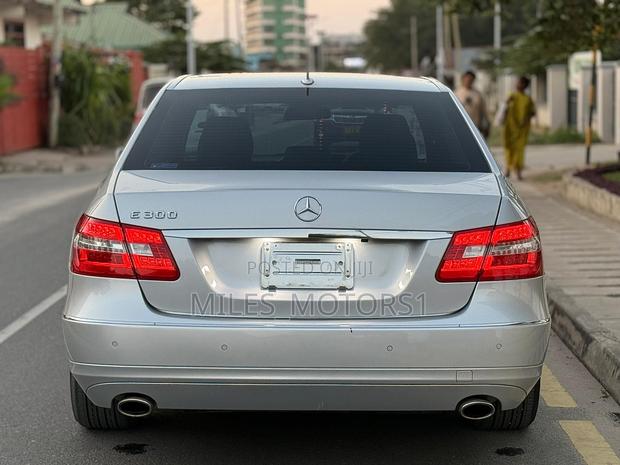 Mercedes-Benz C-Class 2012 Silver