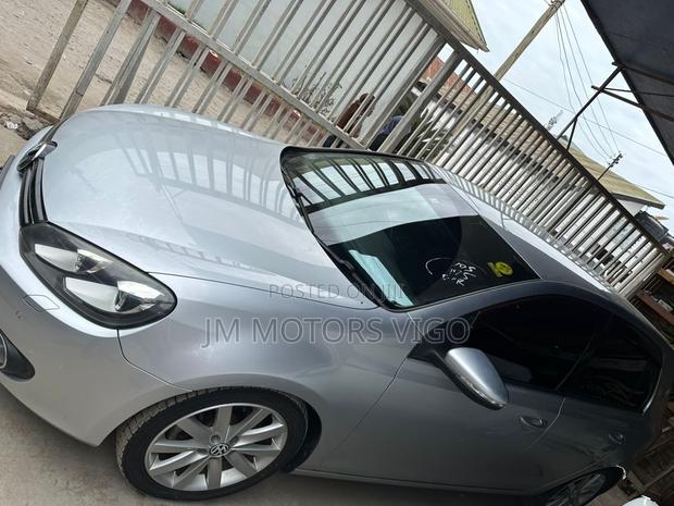 Volkswagen Golf 2012 Silver