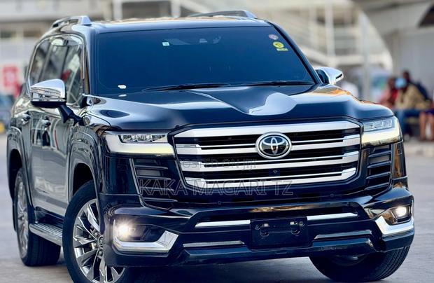 Toyota Land Cruiser 2023 Blue