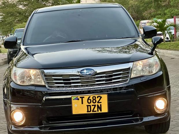 Subaru Forester 2010 Black