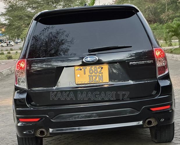 Subaru Forester 2010 Black