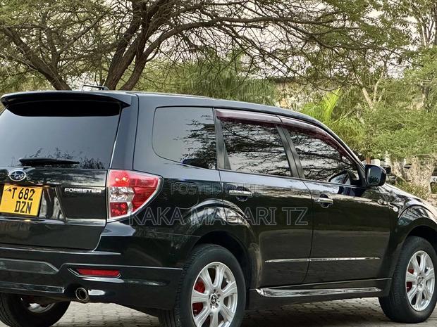 Subaru Forester 2010 Black