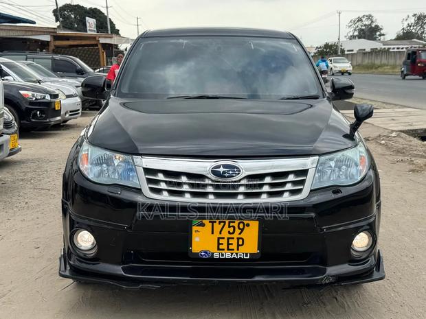 Subaru Forester 2010 Black