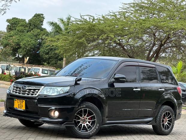 Subaru Forester 2011 Black