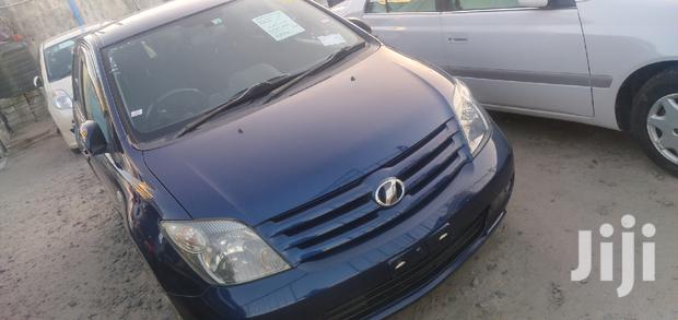 Toyota IST 2006 Blue