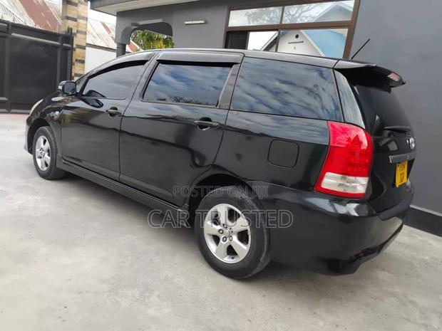 Toyota Wish 2005 Black