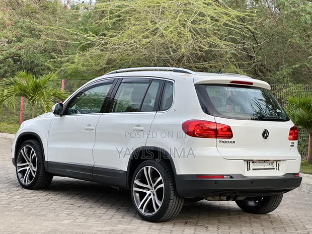 Volkswagen Tiguan 2012 White