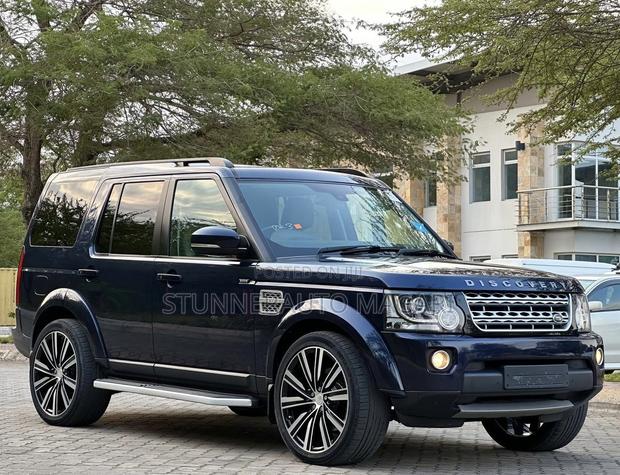 Land Rover Discovery 2014 Blue
