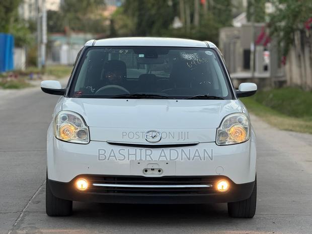 Mazda Verisa 2013 White