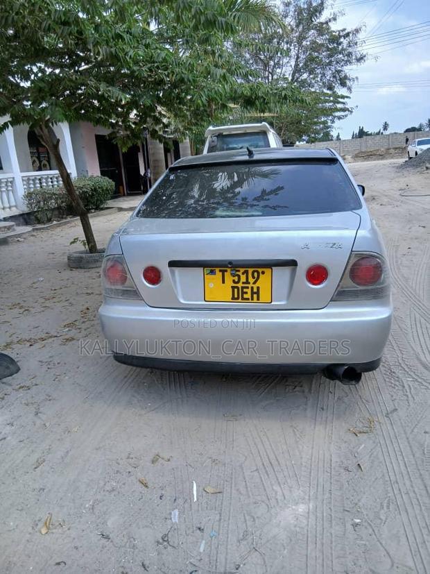 Toyota Altezza 2004 Silver