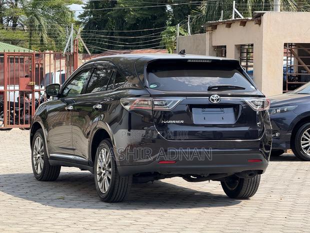 Toyota Harrier 2.0 2015 Purple