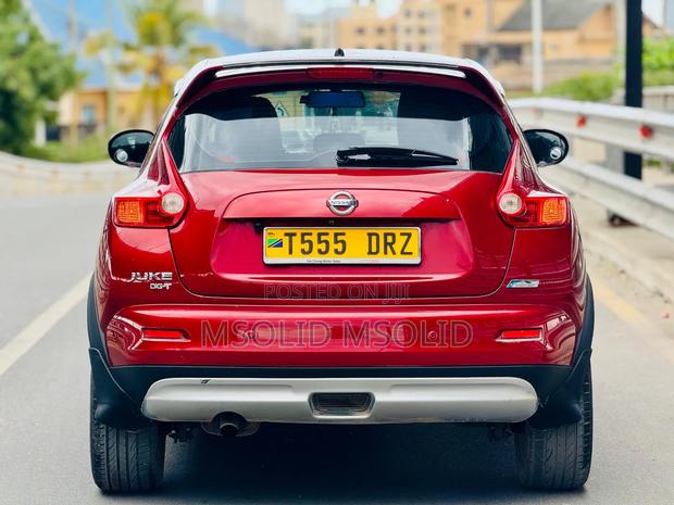 Nissan Juke 2011 Red