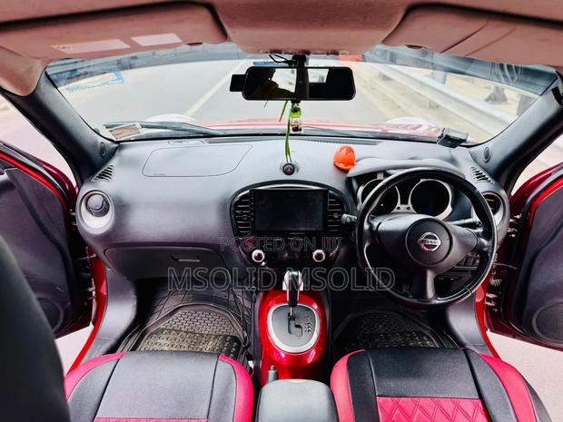 Nissan Juke 2011 Red