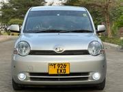 Toyota Sienta 2008 Silver for sale