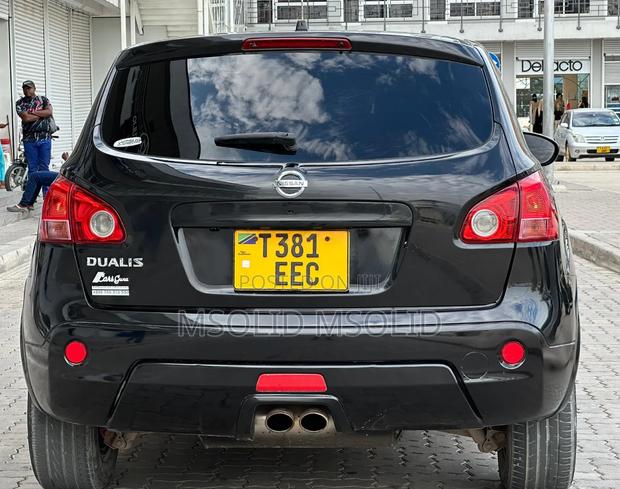 Nissan Dualis 2010 Black