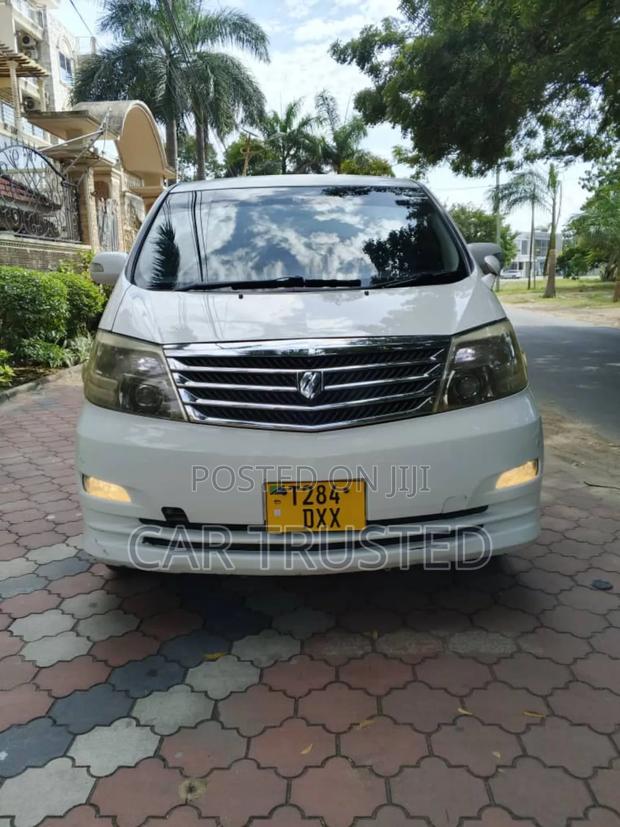 Toyota Alphard 2.4 Petrol AWD 2005 White