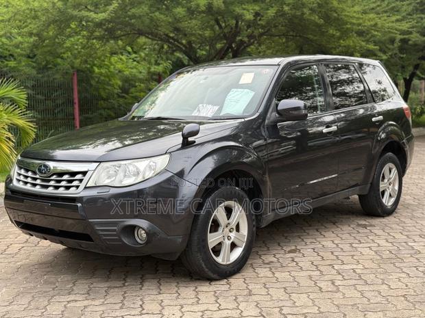 Subaru Forester 2012 Black