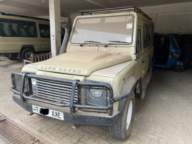 Land Rover Defender 110 2.5 TD5 2007 Beige