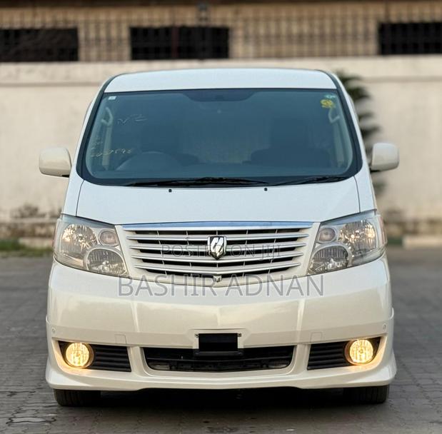 Toyota Alphard 2.4 Petrol FWD 2004 White