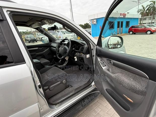 Toyota Land Cruiser Prado 3.4 5dr 2005 Silver