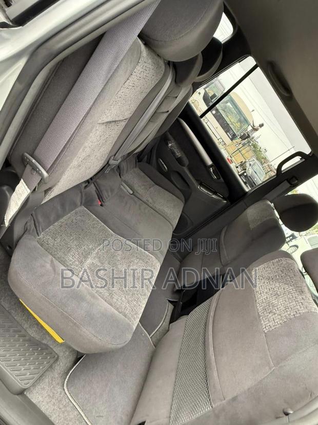 Toyota Land Cruiser Prado 3.4 5dr 2005 Silver