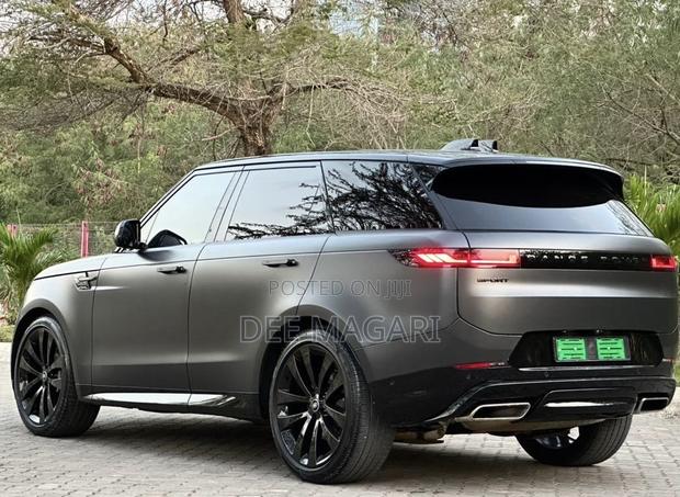 Land Rover Range Rover Sport 2025 Matt Black