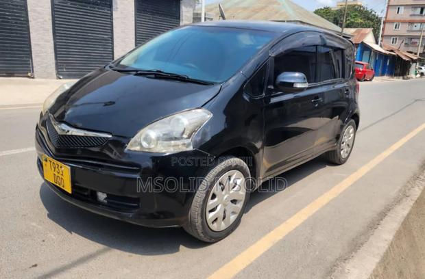 Toyota Ractis 2008 Black