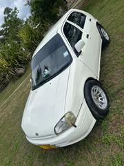 Toyota Starlet 2000 White for sale