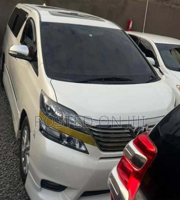 Toyota Vellfire 2008 White