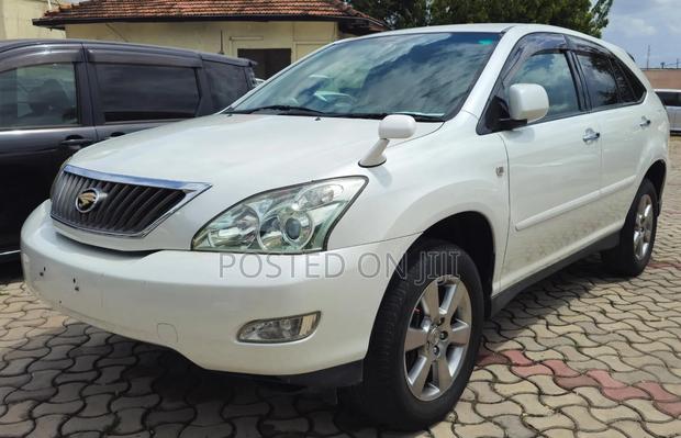 Toyota Harrier 2006 White