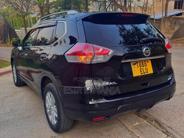 Nissan X-Trail 2014 Black