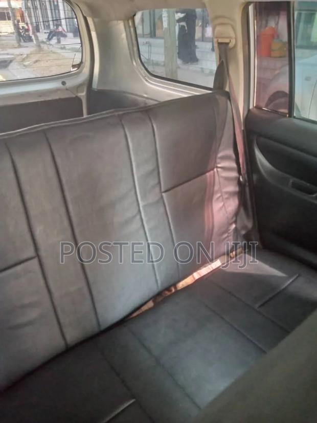 Toyota Probox 2004 Silver