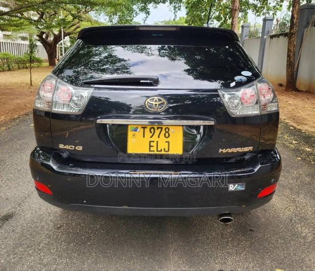 Toyota Harrier 2.4 2006 Black