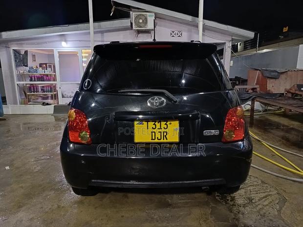 Toyota IST 2004 Black