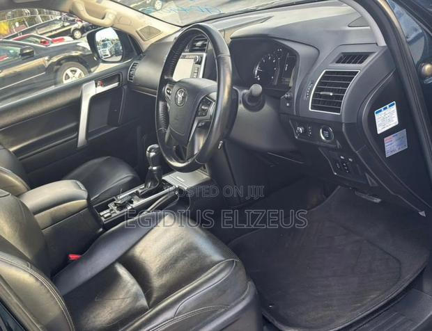 Toyota Land Cruiser Prado 2020 Black