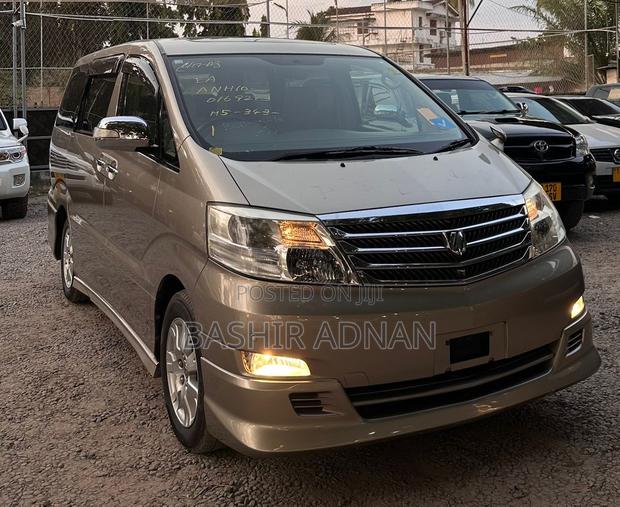Toyota Alphard 2.4 Petrol FWD 2007 Gold