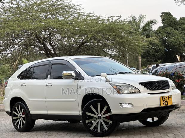 Toyota Harrier 2005 White