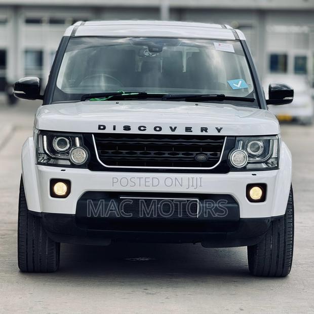 Land Rover Discovery 2015 White