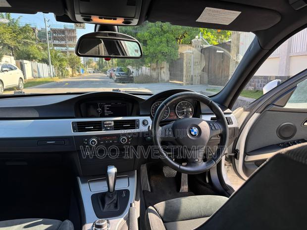 BMW 3 Series 2009 White