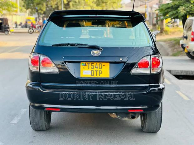 Toyota Harrier 2006