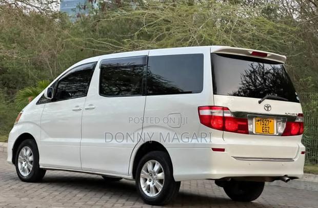 Toyota Alphard 2004 White