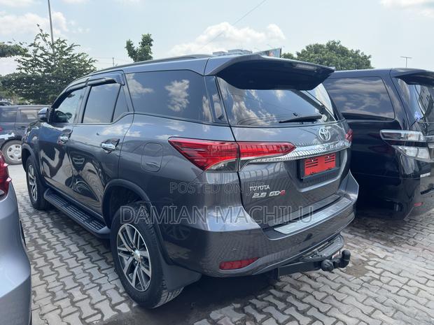 Toyota Fortuner 2019