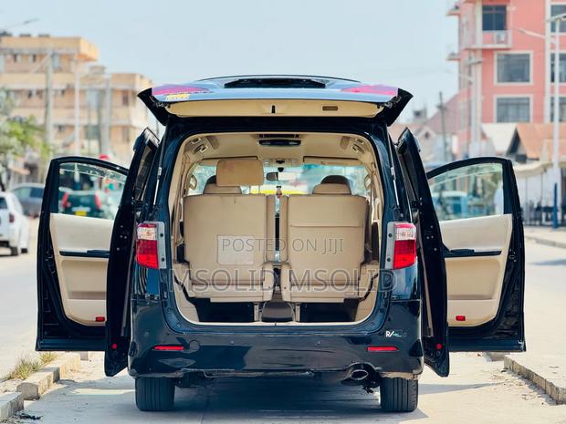 Toyota Alphard 2009 Black