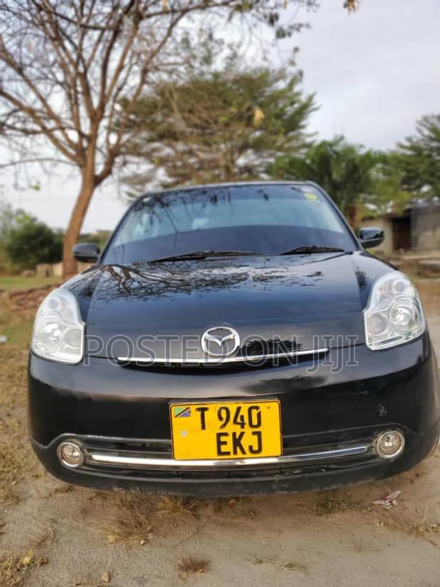 Mazda Verisa 2011 Black