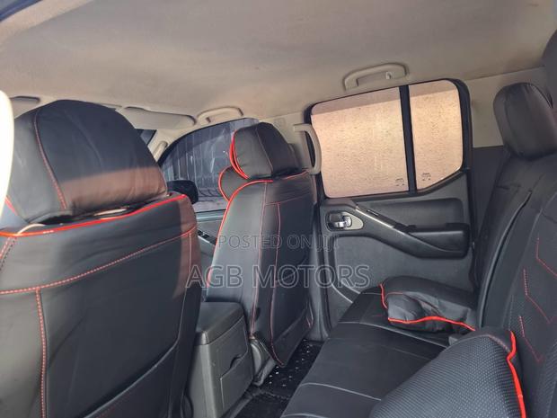 Nissan Navara 2007 Black