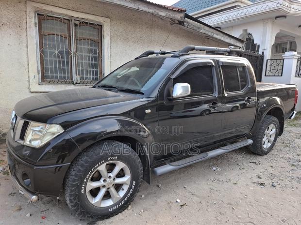 Nissan Navara 2007 Black